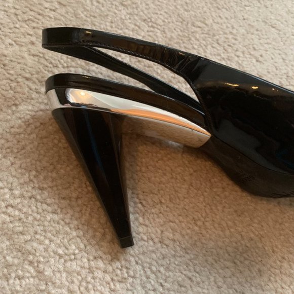 NWOT Geox Womans Black Patent Open Toe Shoe - Picture 5 of 5